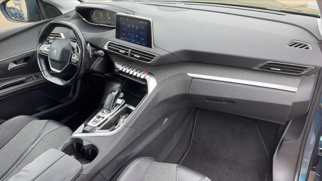 Peugeot 5008 image 6