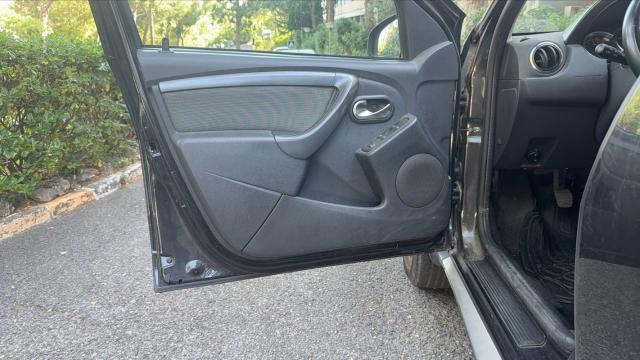 Dacia Duster image 9