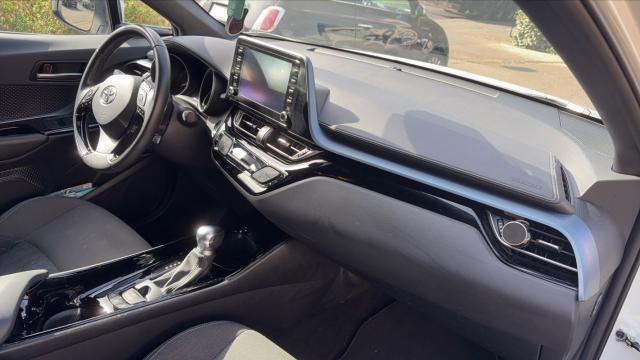 Toyota C-Hr image 7