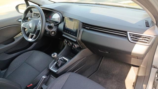 Renault Clio image 1