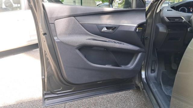 Peugeot 3008 image 5
