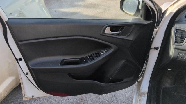 Hyundai I20 image 2