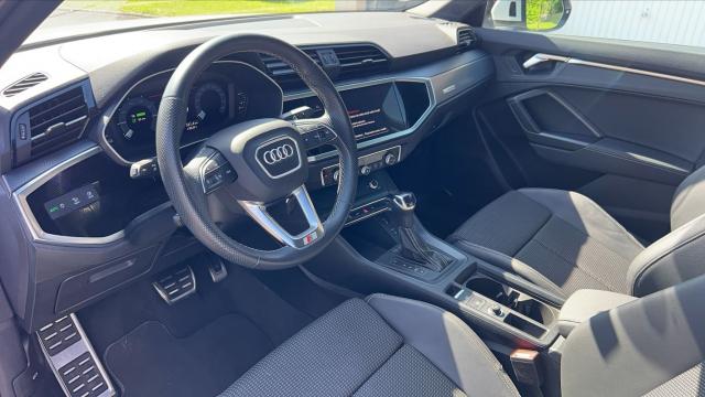 Audi Q3 image 8