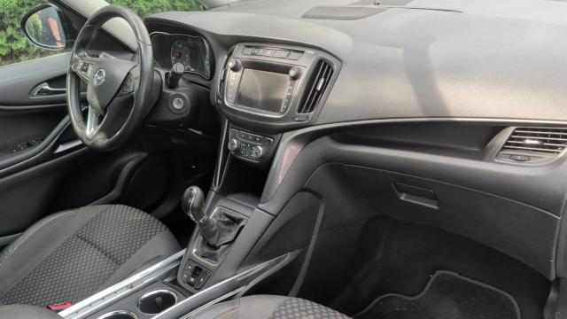 Opel Zafira Tourer image 6