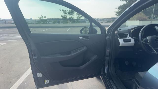 Renault Clio image 8