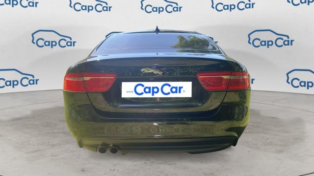 Jaguar Xe image 4