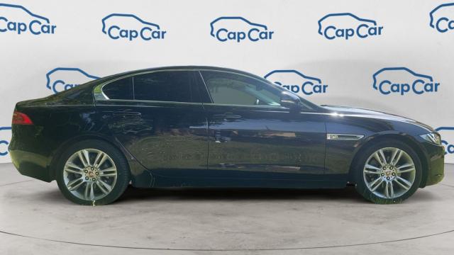 Jaguar Xe image 1