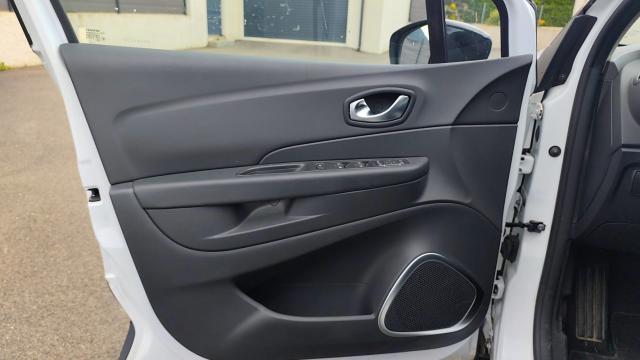 Renault Captur image 2