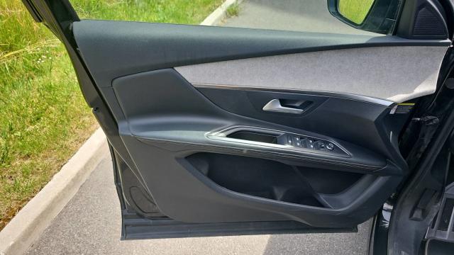 Peugeot 3008 image 4