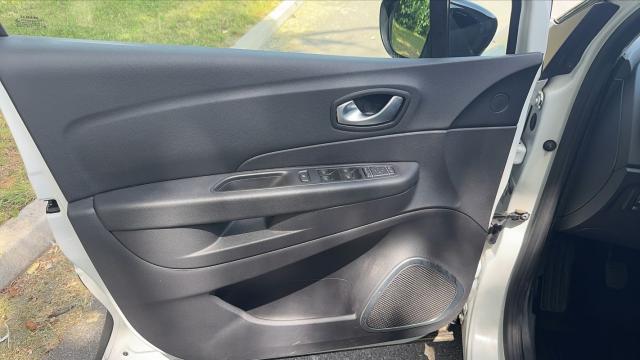 Renault Captur image 3