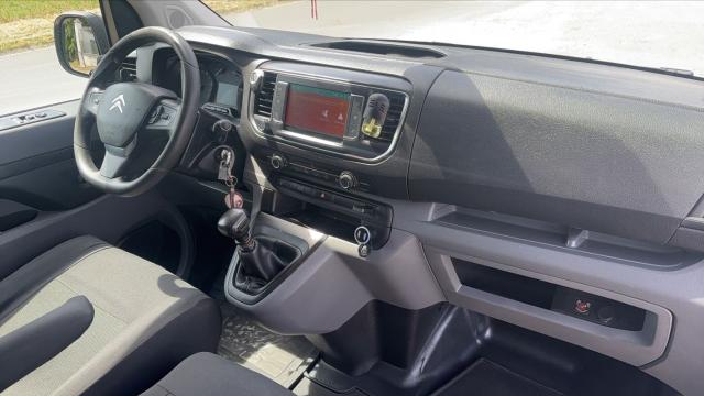 Citroen Jumpy image 9