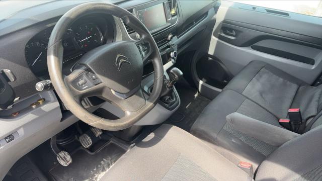 Citroen Jumpy image 2