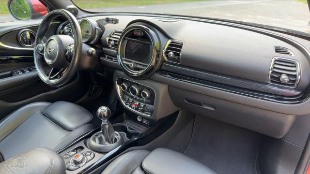 Mini Clubman image 2