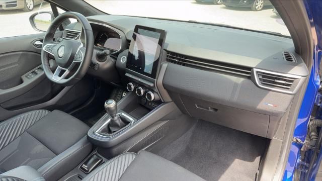 Renault Clio image 2