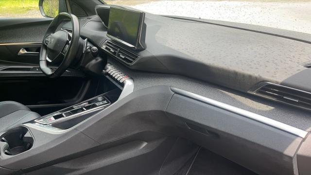 Peugeot 3008 image 9