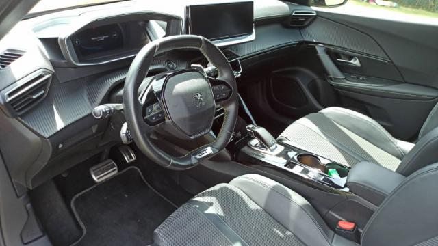Peugeot 2008 image 9