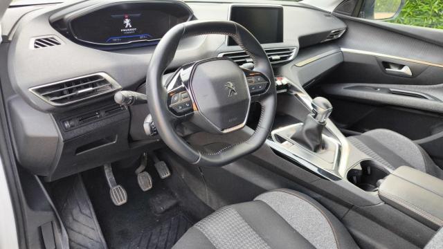 Peugeot 3008 image 7