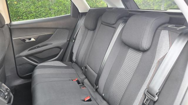 Peugeot 3008 image 3