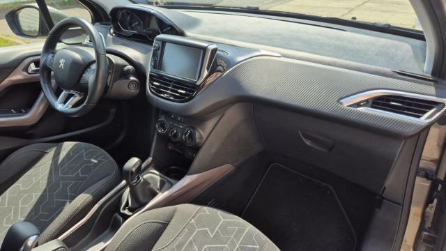 Peugeot 2008 image 4