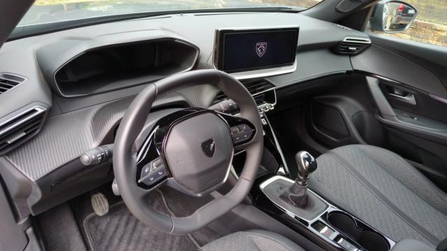 Peugeot 2008 image 5