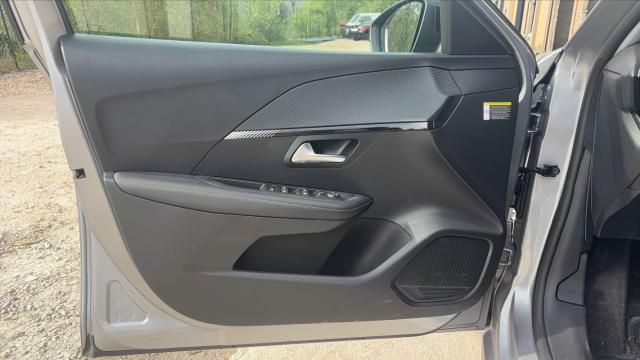 Peugeot 208 image 3