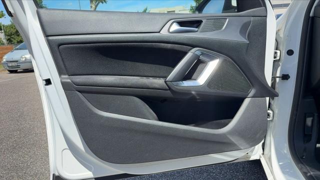 Peugeot 308 image 6