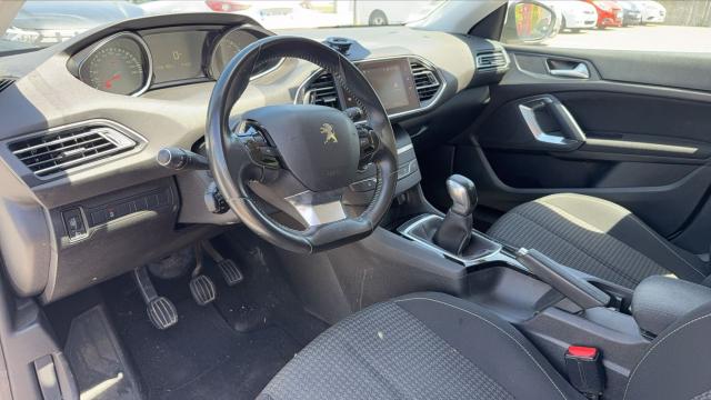 Peugeot 308 image 7