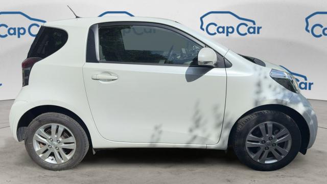 Toyota Iq image 6