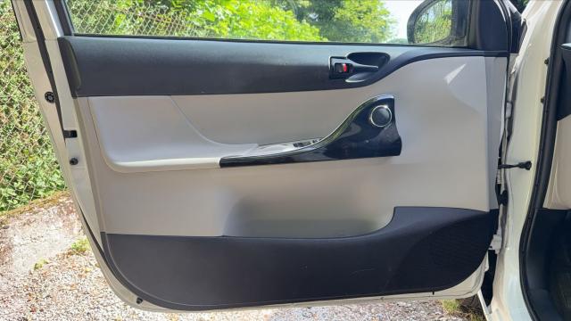 Toyota Iq image 9