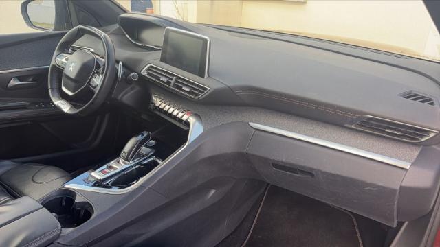 Peugeot 3008 image 1