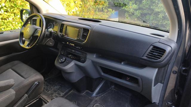 Citroen Jumpy image 2