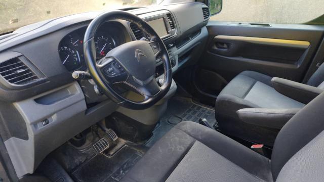 Citroen Jumpy image 8