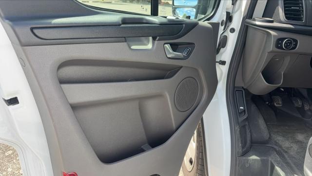 Ford Transit Custom image 7