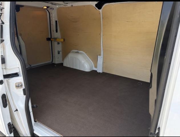 Ford Transit Custom image 9