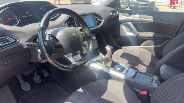 Peugeot 308 image 7