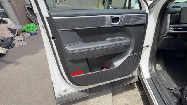 Hyundai Santa Fe image 5