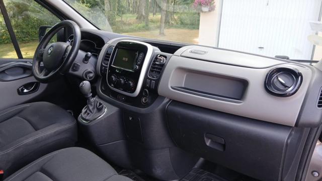 Renault Trafic image 8