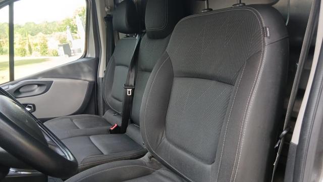 Renault Trafic image 1