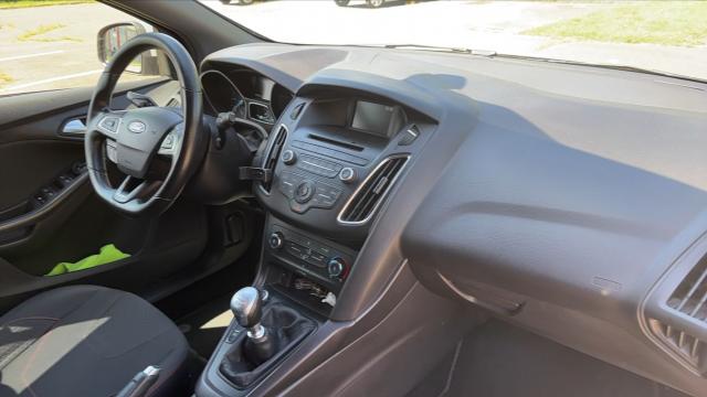 Ford Focus image 7