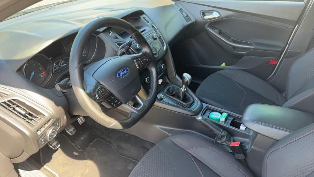 Ford Focus image 5