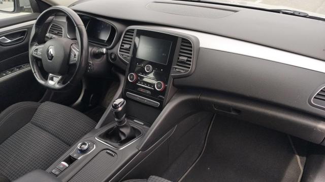 Renault Talisman Estate image 3