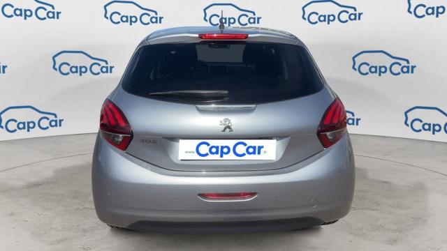 Peugeot 208 image 2