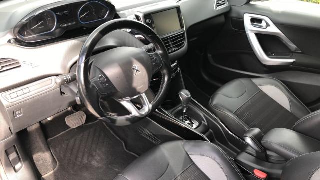 Peugeot 2008 image 3
