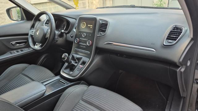 Renault Scénic image 4