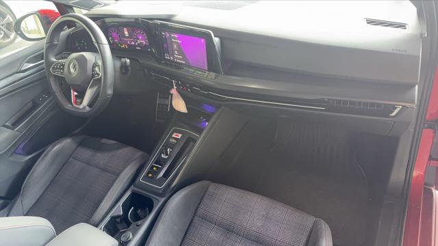 Volkswagen Golf image 8