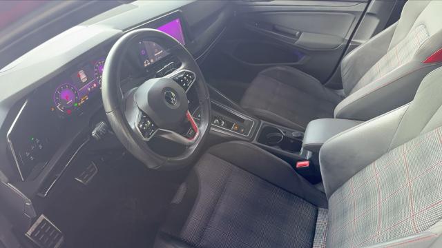 Volkswagen Golf image 9