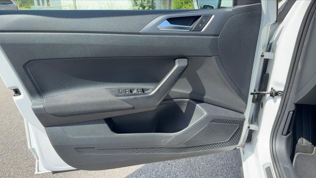 Volkswagen Polo image 9