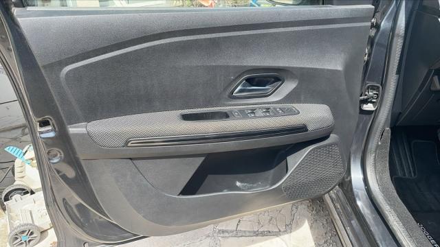 Dacia Jogger image 5