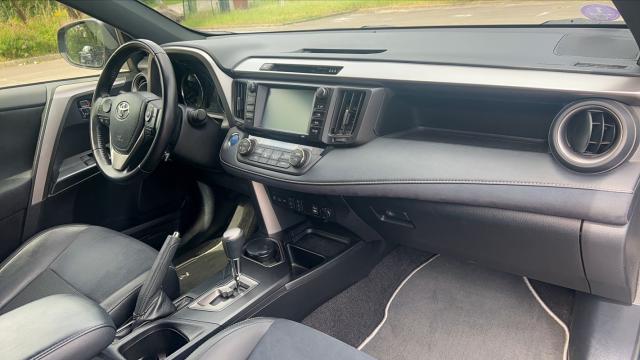 Toyota Rav4 image 5