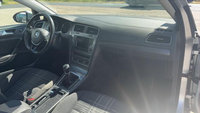 Volkswagen Golf image 4